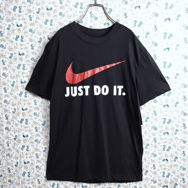 未使用タグ付き☆NIKE ナイキ Tシャツ 半袖 クルーネック センタービッグロゴ プリント スウッシュ JUST DO IT ブラック 黒 メンズ M