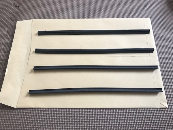 300mm★送料無料★ 旧車 ワイパー 国産 替えゴム4本 9.4mm ジムニーJA11 スバル360cc R2 軽360 リヤワイパー FIAT 旧フィアット500 旧MINI