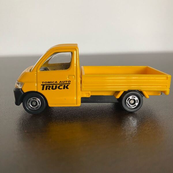 トミカ トヨタ タウンエース TOYOTA TOWN ACE 軽トラ ミニカー フィギュア 黄色 イエロー No.97 ①