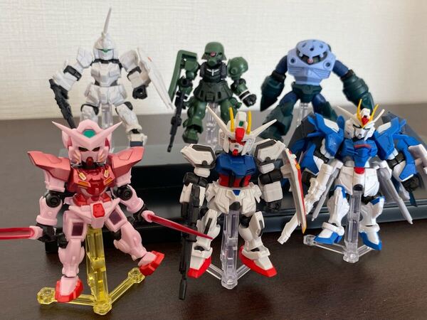 美品 機動戦士ガンダム モビルスーツアンサンブル 10 ストライク ユニコーン ギラズール 15.5 エクシア 27 ズゴック ライジングフリーダム