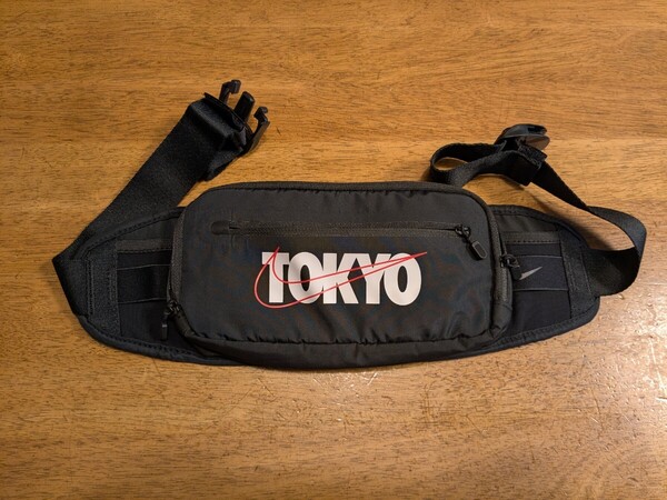 【新品】ナイキ ランニング ポーチ バッグ TOKYO ウエストポーチ