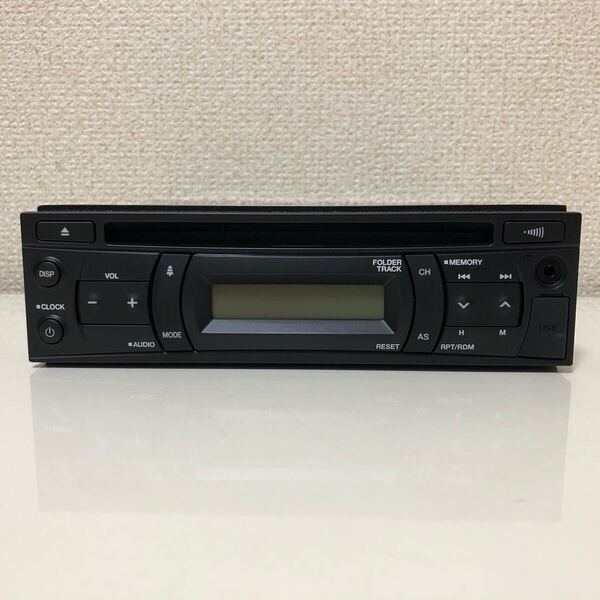 新車外し 24V トラック純正オーディオ AM FM CD AUX USB付き 日野 いすゞ イズズ ISUZU ふそう UD ⑥
