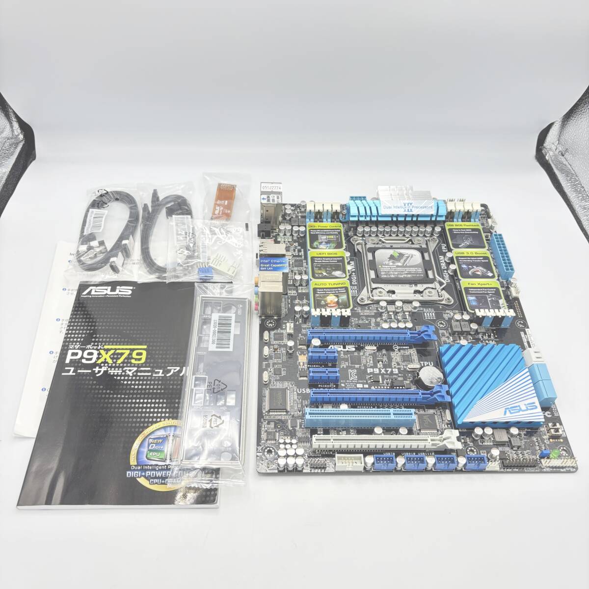 ASUS P9X79 LE/core i7 3970x/64GB(説明書付き) ASUS P9X79 LE/core i7 3970x/64GB(説明書付き) - メルカリ
