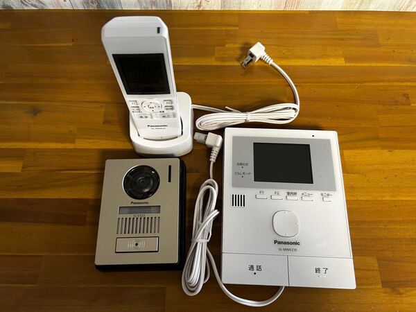 家じゅうどこでもドアホン テレビドアホン VL-SWE210KLA(ワイヤレスモニター子機付)×1個 Panasonic