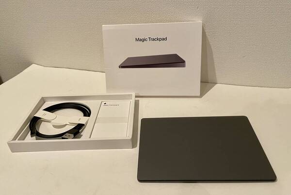 Apple Magic Trackpad 2 - Space Gray MRMF2J/A A1535(中古)