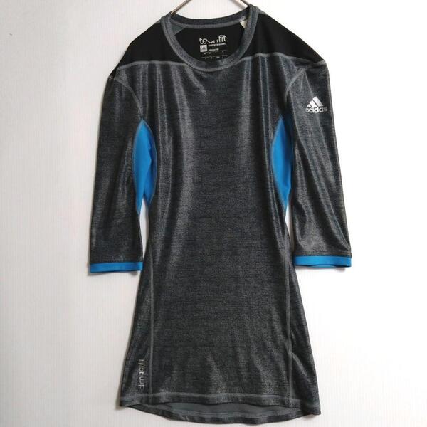 43 adidas 五分丈Tシャツ Lサイズ 国内古着 TECH FIT グレー