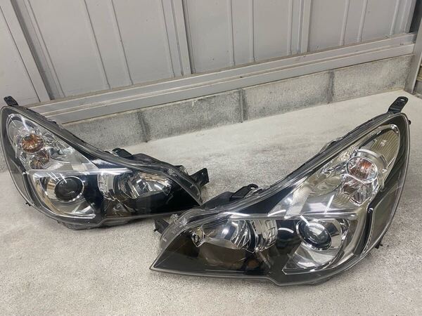 状態良好 BR9 BM9 スバル レガシィ 後期 純正HID ヘッドライト 左右セット 黄ばみ無し インナーブラック KOITO 100-20061 4N アウトバック