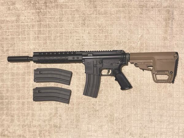 東京マルイ次世代電動ガンM4 リコイルオミットカスタム ノーマルマガジン3本付属 m4a1 ar15