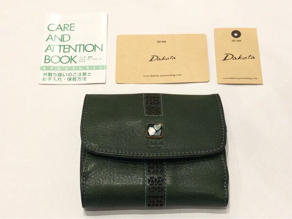 新品 ダコタ コッチャ 二つ折り 財布 グリーン 本革 展示品 レザー