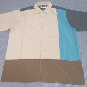 即決 tk.TAKEO KIKUCHI TRブロッキング半袖シャツ グレー系カラー Mサイズ 切り替え タケオキクチ 美中古品 送料無料