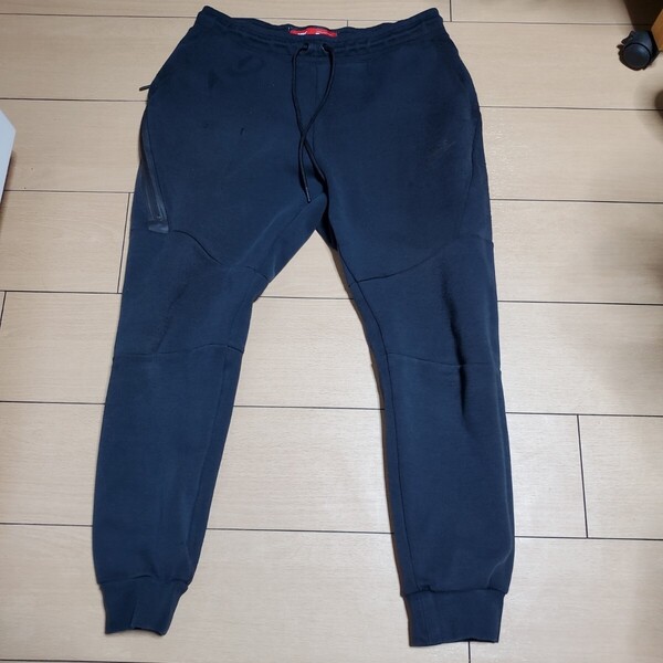 NIKE ブラック スウェットパンツ Mサイズ テックフリース 赤タグ ジョガーパンツ ナイキ 黒 M