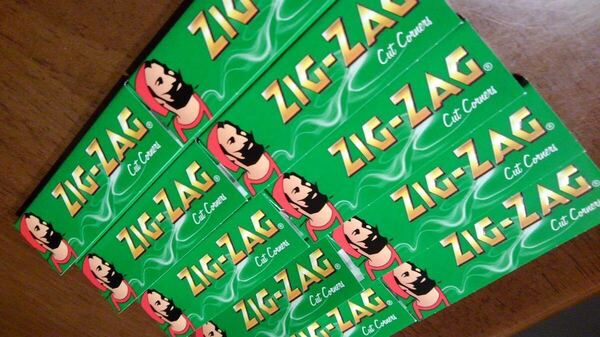 ジグザグ zigzag 手巻き タバコ ペーパー グリーン 50個セット 送料無料