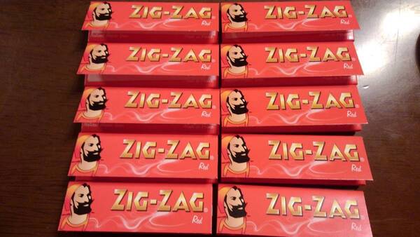 ジグザグ zigzag 手巻き タバコ ペーパー レッド 50個入り 送料無料!