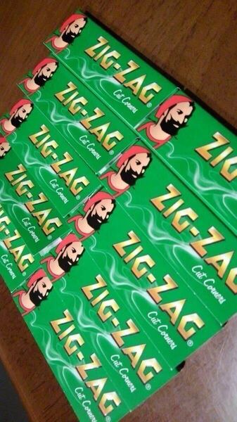 ジグザグ zigzag 手巻き タバコ ペーパー グリーン バラ 100個入り 送料無料