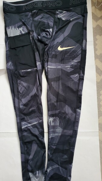 未使用タグ処分ナイキNIKEドライフィットDri-FITタイトフィットTIGHT FITメンズランニングタイツ DQ8364010XLサイズ色DPMカモ トレーニング
