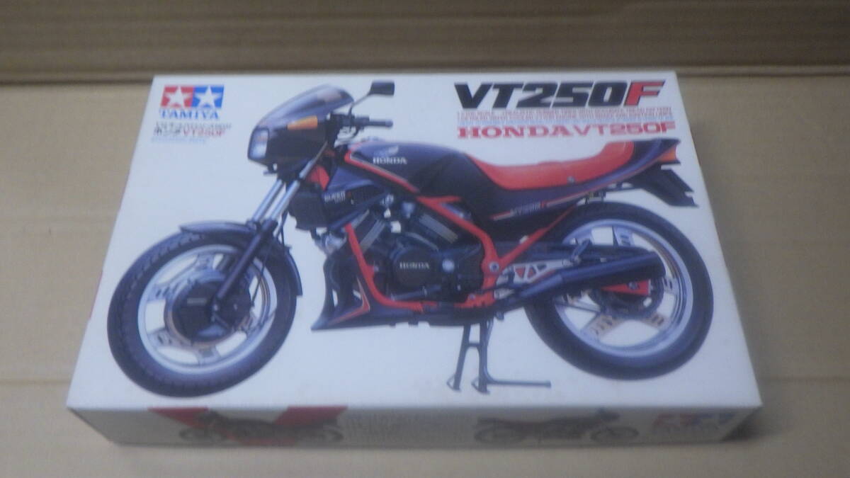Yahoo!オークション -「12ホンダvt250f」(プラモデル) の落札