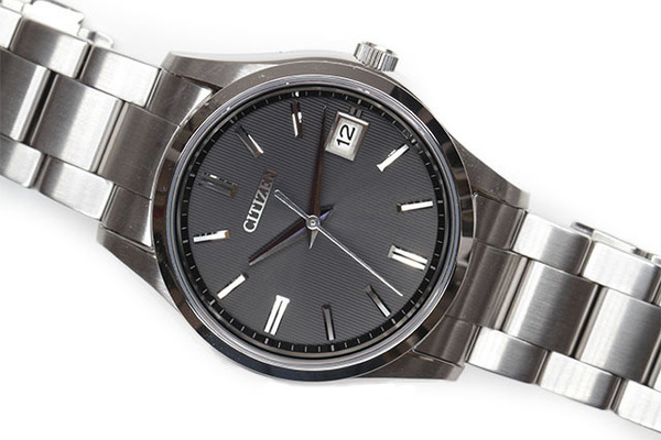 【送料無料】【美品】 CITIZEN ザ・シチズン パーペチュアルカレンダー エコドライブ メンズ 腕時計 AQ4000-51E A060 (6701)