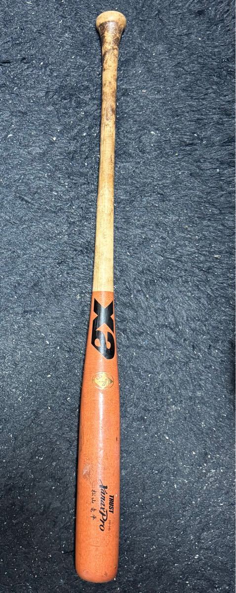 大人気新品 広島東洋カープ 田中広輔 バット NPBマーク 支給品