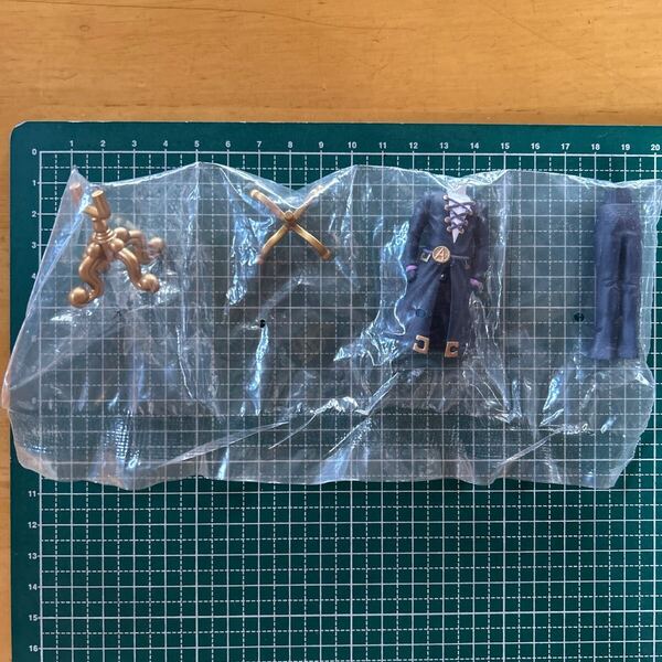 ジョジョの奇妙な冒険黄金の風カプセルトルソー01レオーネ・アバッキオ ガチャ ミニチュア 送料無料