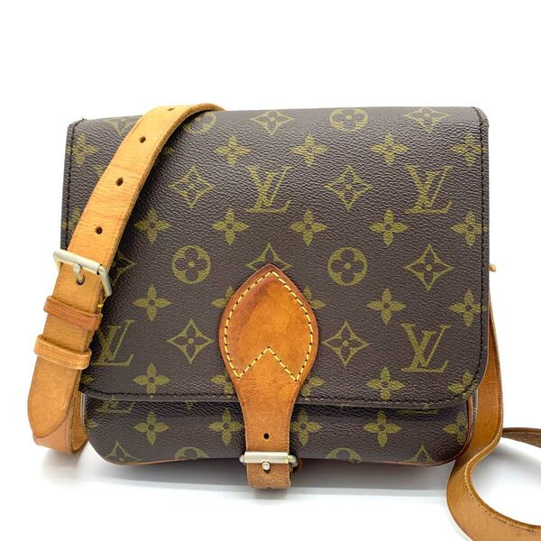 LOUIS VUITTON カルトシエール MM モノグラム ショルダーバッグ PVC レザー メッセンジャーバッグ クロスボディ ショルダー調整可 ブラウン