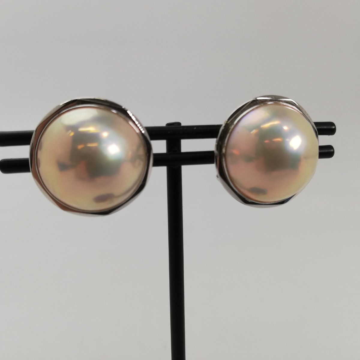 JCK□K14WG 　イヤリング　マべパール マベ真珠 パールイヤリング 13.5-14mm ホワイト 半円 K14WG 1点物