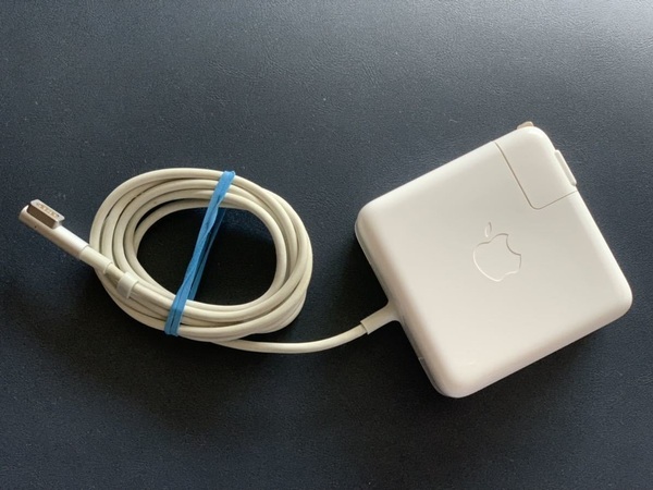Apple MacBook Pro 60W MagSafe AC アダプタ A1344 16.5V~3.65A A1278 A1286 A1297 中古 純正充電器