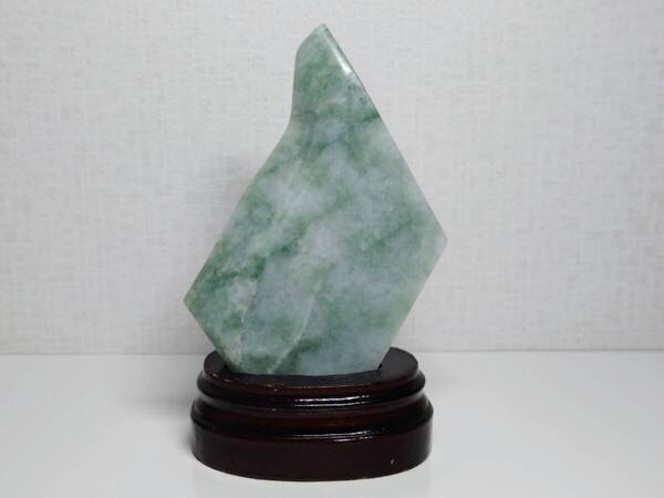 【淡緑】★336g★ 翡翠 ヒスイ 原石 翡翠原石 鑑賞石 自然石 誕生石 鉱石 鉱物 水石 宝石 置石 インテリア