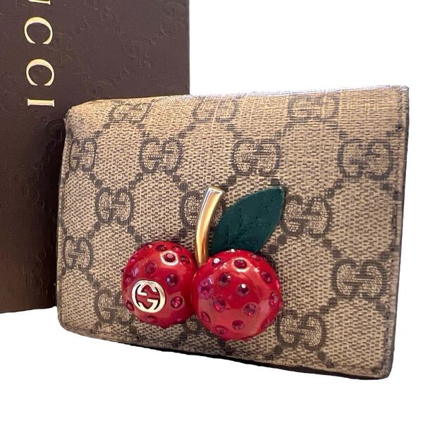 グッチ GUCCI 折り財布 GGスプリーム GG柄 インターロッキング チェリー さくらんぼ PVC レッド 赤 ゴールド金具 レディース メンズ