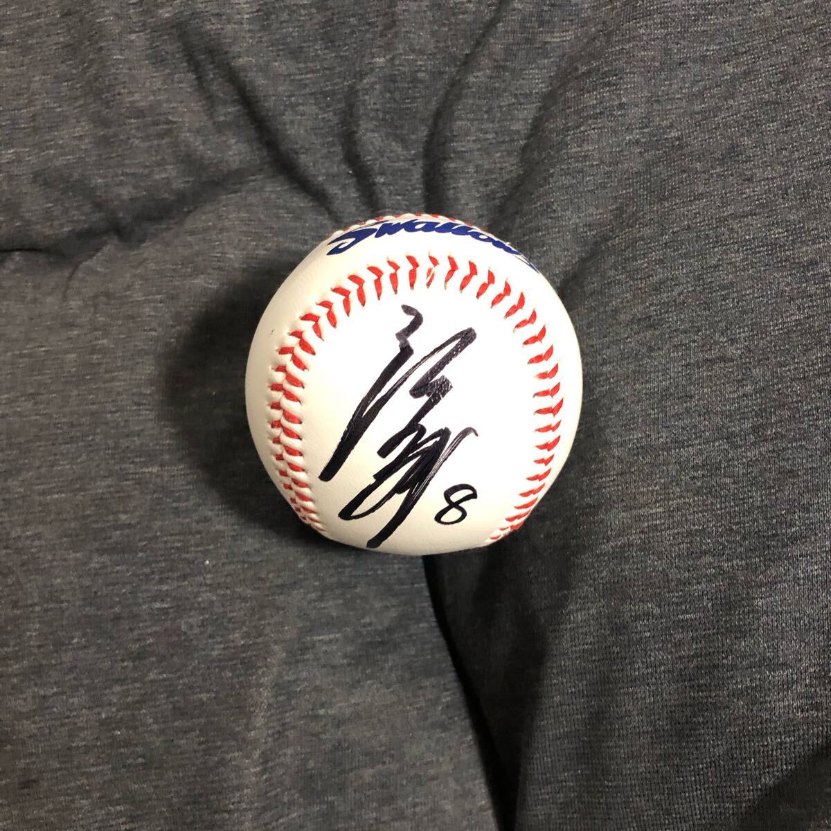 ヤクルトスワローズ 茂木栄五郎 選手 直筆サインボール ロゴ球