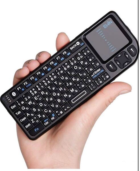 ミニ キーボード bluetooth 日本語JIS配列 ワイヤレス式 2.4GHz タッチパッド搭載 バックライト付き 応急LEDライト付き マウスセット一体型