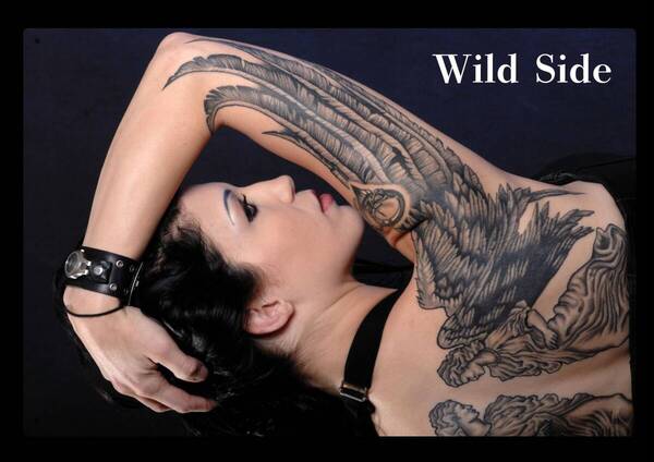 Wild Side / 大型60cm / タトゥーガール 大人デザイン 新品看板 / 送料無料