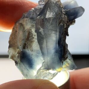 【ものすごく希少】アフガニスタン産 ブルークオーツ 約29g 0524