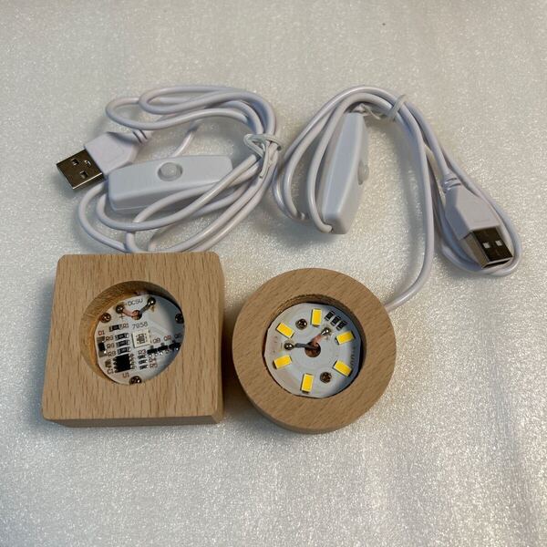 679) ディスプレイベース LED 木製 ボールスタンド ホルダー スクエアラウンド USBスイッチ クリスタルボールストーン用 5x5x2cm 5x2cm