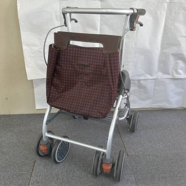 【中古歩行器】人気商品!!幸和製作所 テイコブリトルスリム WAW04 ブラウン 介護 用品 シルバーカー 移動《洗浄・消毒済み》