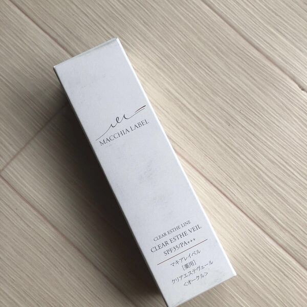 25ml オークル マキアレイベル 薬用 クリアエステヴェール 美容液ファンデーション