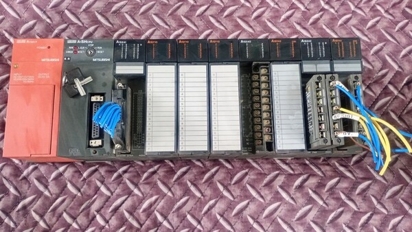 三菱 シーケンサA1S61P A1SHCPU A1SX41 A1SX42 A1SY10 A1SY41 通電確認済み MELSEC