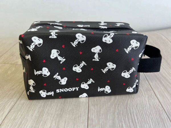 【新品未使用】SNOOPY スヌーピー ポーチ ブラック 総柄 大容量 持ち手あり