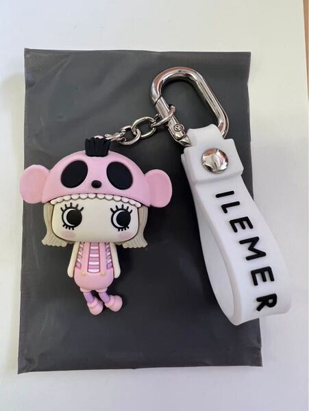 【新品未使用】イルメール ハッピーチャーム キーホルダー ピンクホワイト