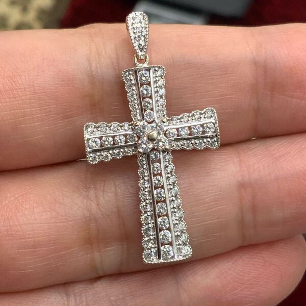 K18WG ダイヤクロス ペンダント 3.5g 0.88ct