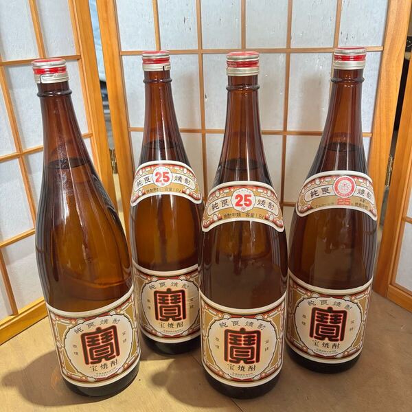 宝焼酎 25度 宝酒造株式会社 一升瓶 4本セット