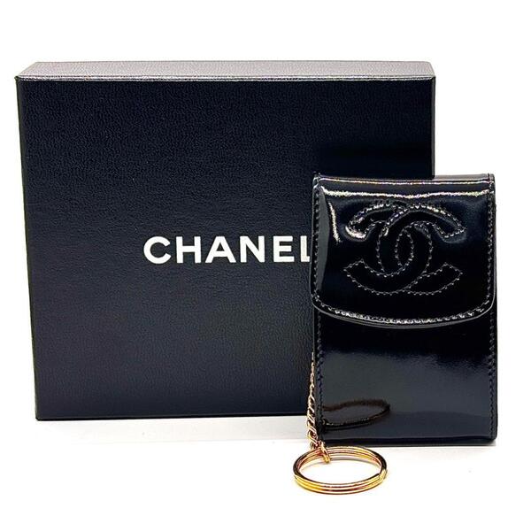 【煌めく艶感で魅せる】CHANEL シャネル 小物ケース リップケース ココマーク エナメル チェーン ゴールド金具 ブラック