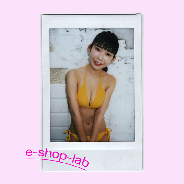 HIT'S/長澤茉里奈2 Vol.2 1of1 水着オフショットチェキ 現場撮影 (黄色水着)