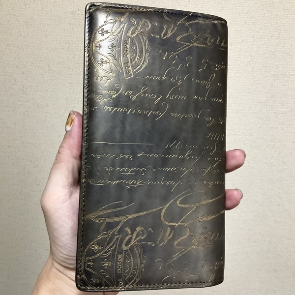 【廃盤・希少】ベルルッティ エベネ 二つ折 長財布 ロングウォレット カリグラフィ ゴールデンパティーヌ ダブルホールマーク ブラック系