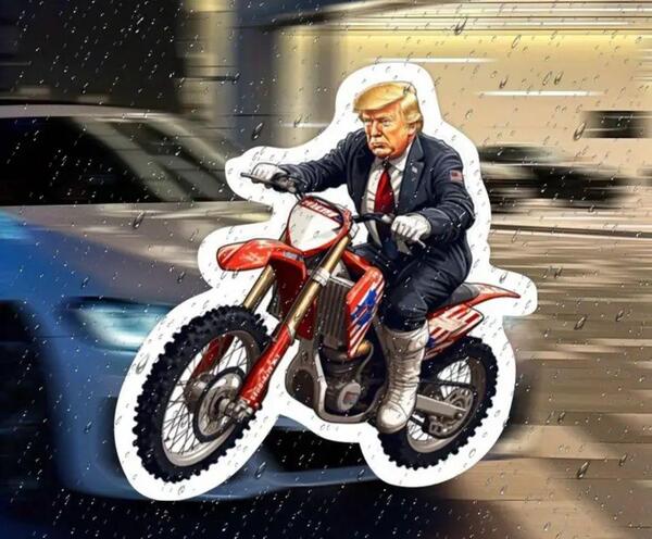 ドナルドトランプ バイク ステッカー 11.5cm