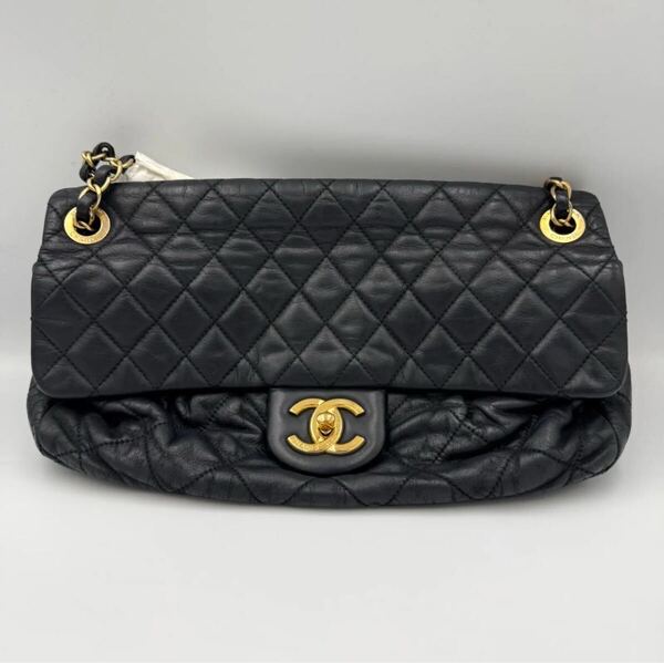 CHANEL マトラッセ28 チェーンショルダーバッグ ブラック ゴールド金具 カーフスキン
