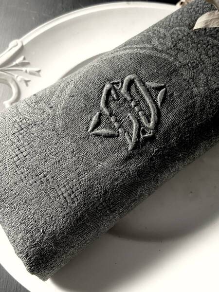 1900年代 フランス テーブル ナプキン 刺繍 ブラウン 立体 モノグラム イニシャル 服飾 アンティーク