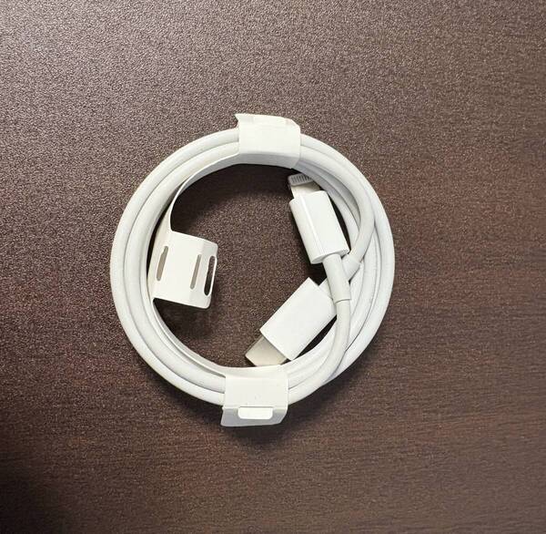 【送料無料】 Apple Lightning cable 【未使用品】 アップル純正 ライトニングケーブル