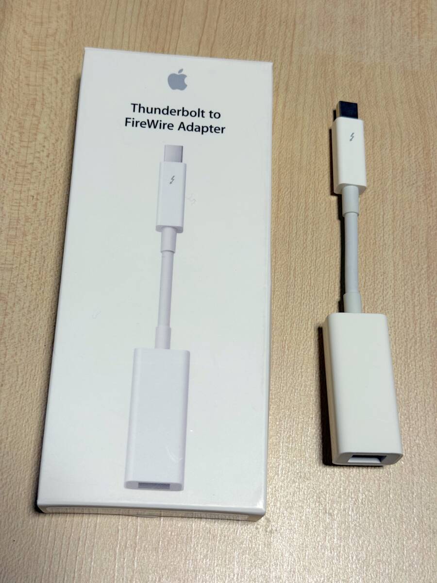Amazon | Apple Thunderbolt - FireWireアダプタ | Apple