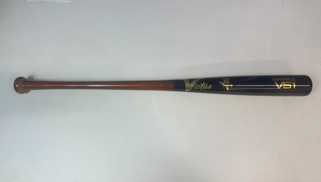 中日　谷繁元信　Nike M. Tanishige 木製バット　実使用 中日 谷繁元信 Nike M. Tanishige 木製バット 実使用 - メルカリ