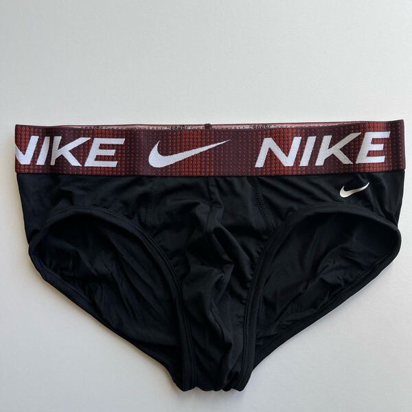 NIKE ナイキ メンズビキニ M(S) 黒 ブラック スポーツインナー ナイロンストレッチ ビキニブリーフ 男性ブリーフ 男性インナー